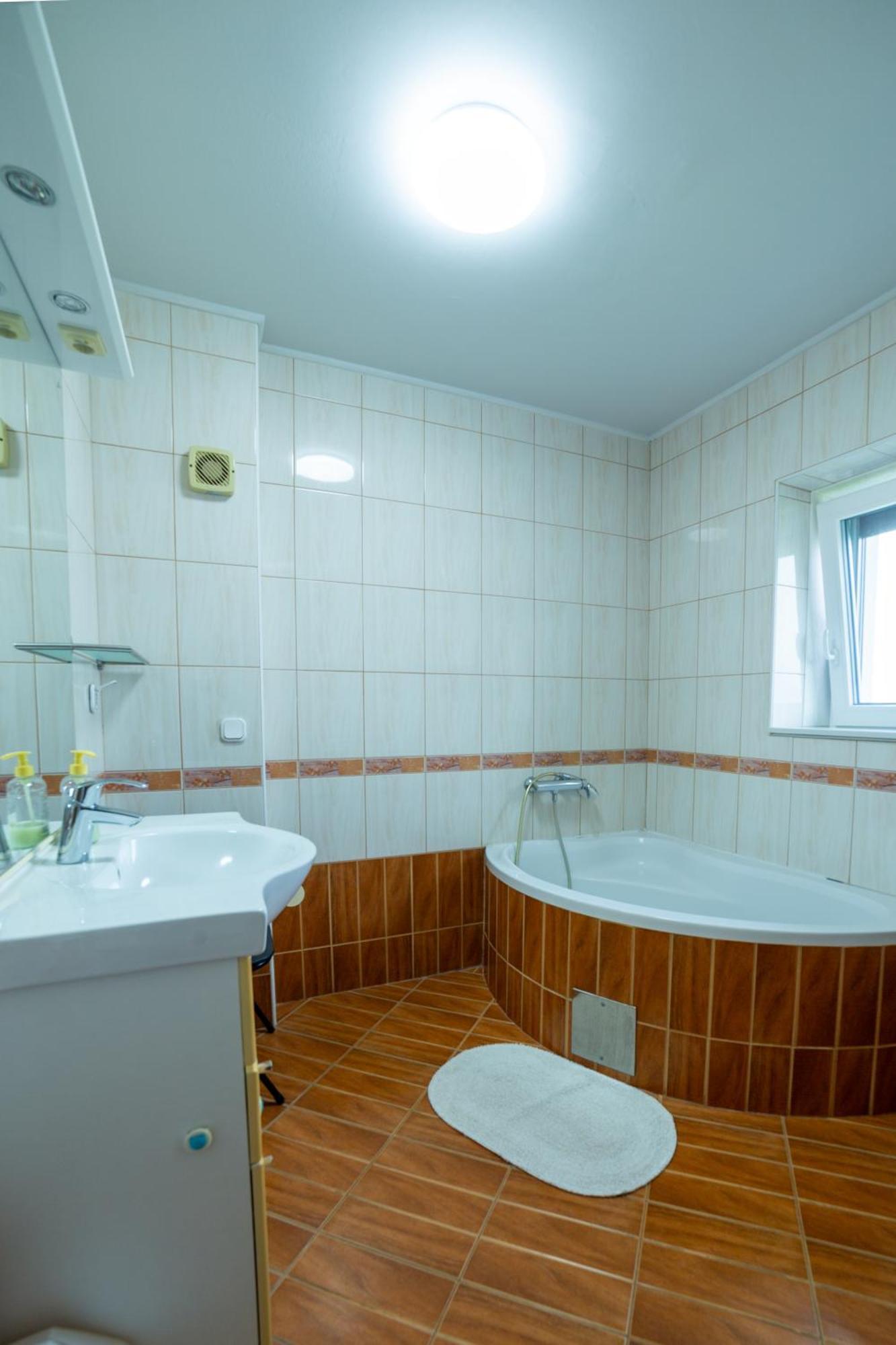 Apartments Silva Ljutomer Extérieur photo